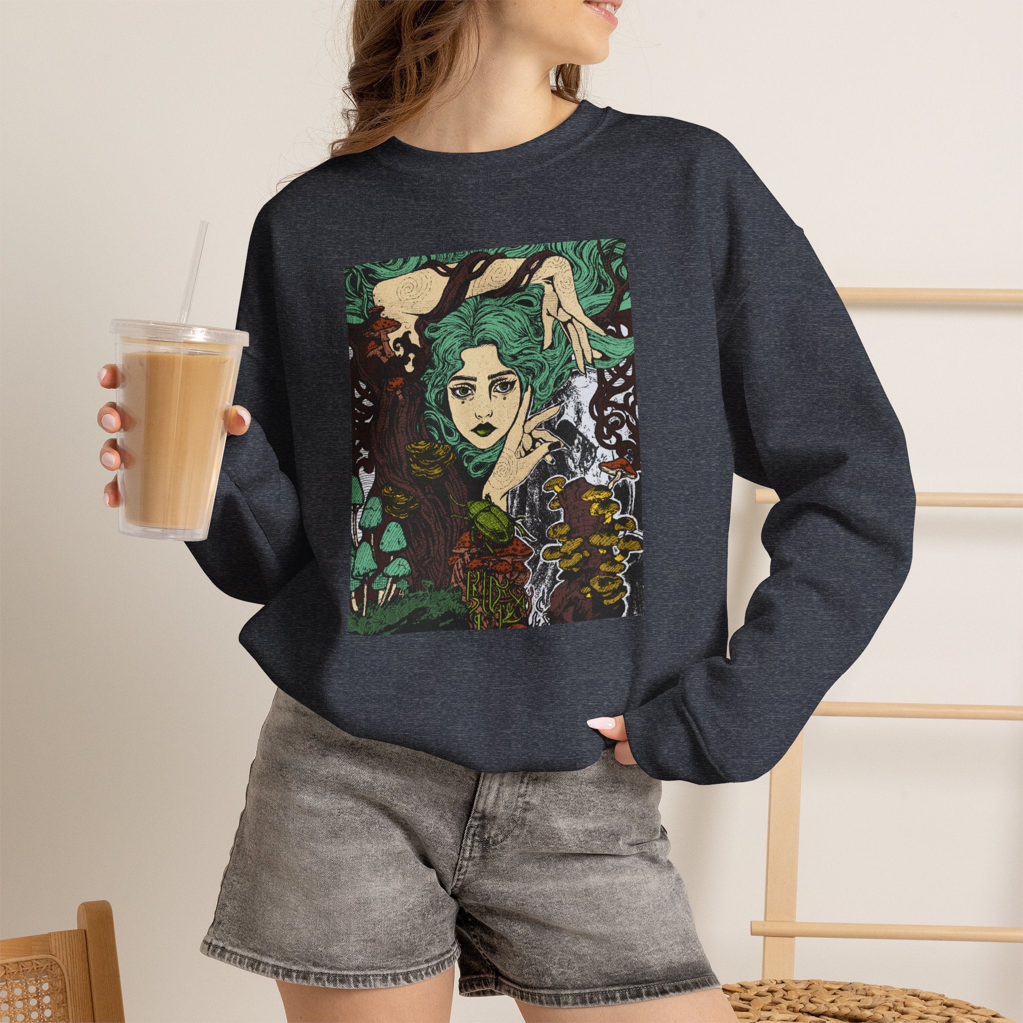 Aquela que Germina na Morte | SPKTR Graphic Sweatshirt