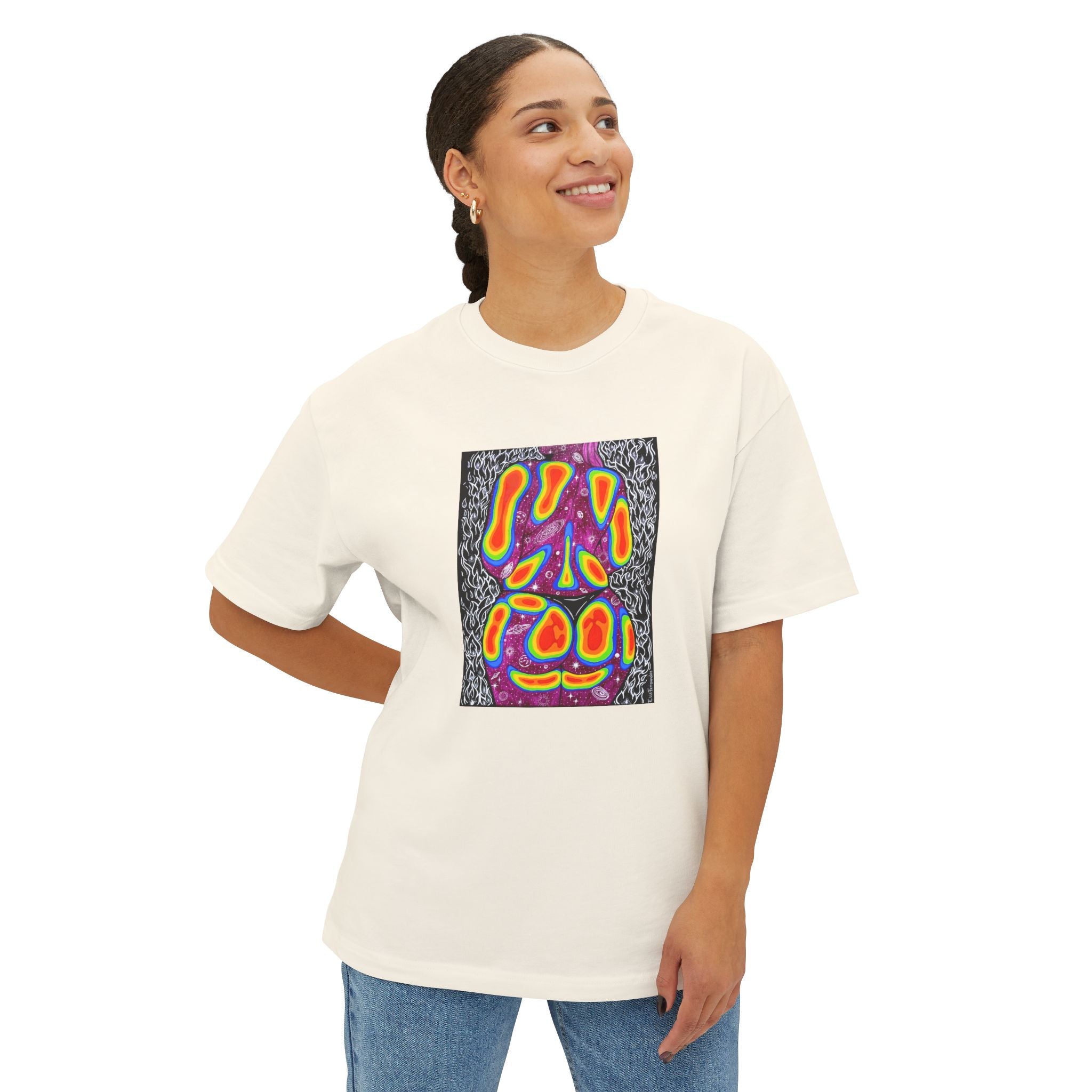 Toast oversized T-shirt featuring Mulher, Um Universo cosmic portrait artwork by Elis Fernandes.