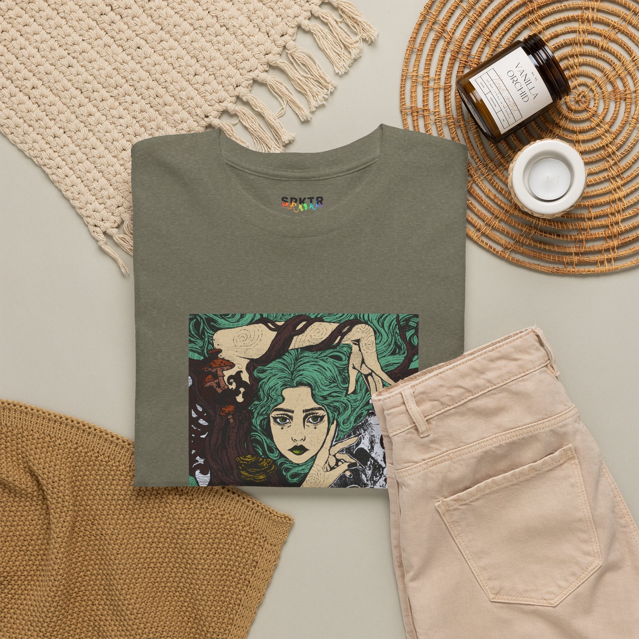 Aquela que Germina na Morte | SPKTR T-Shirt
