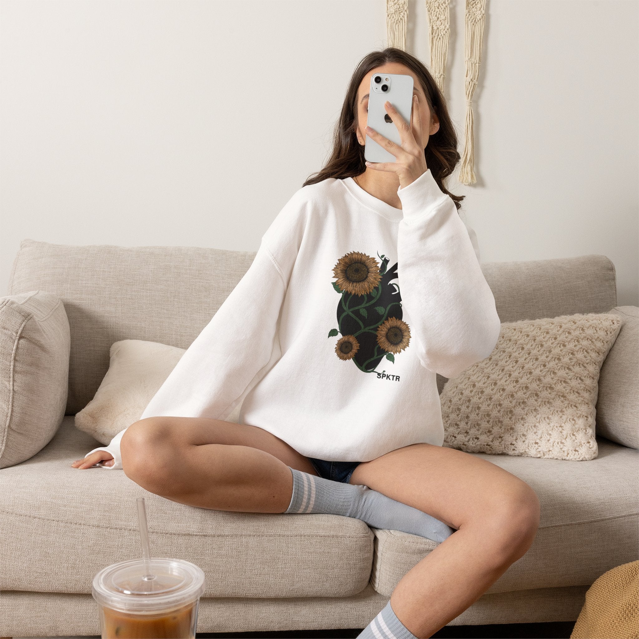 Florescer | SPKTR Graphic Sweatshirt
