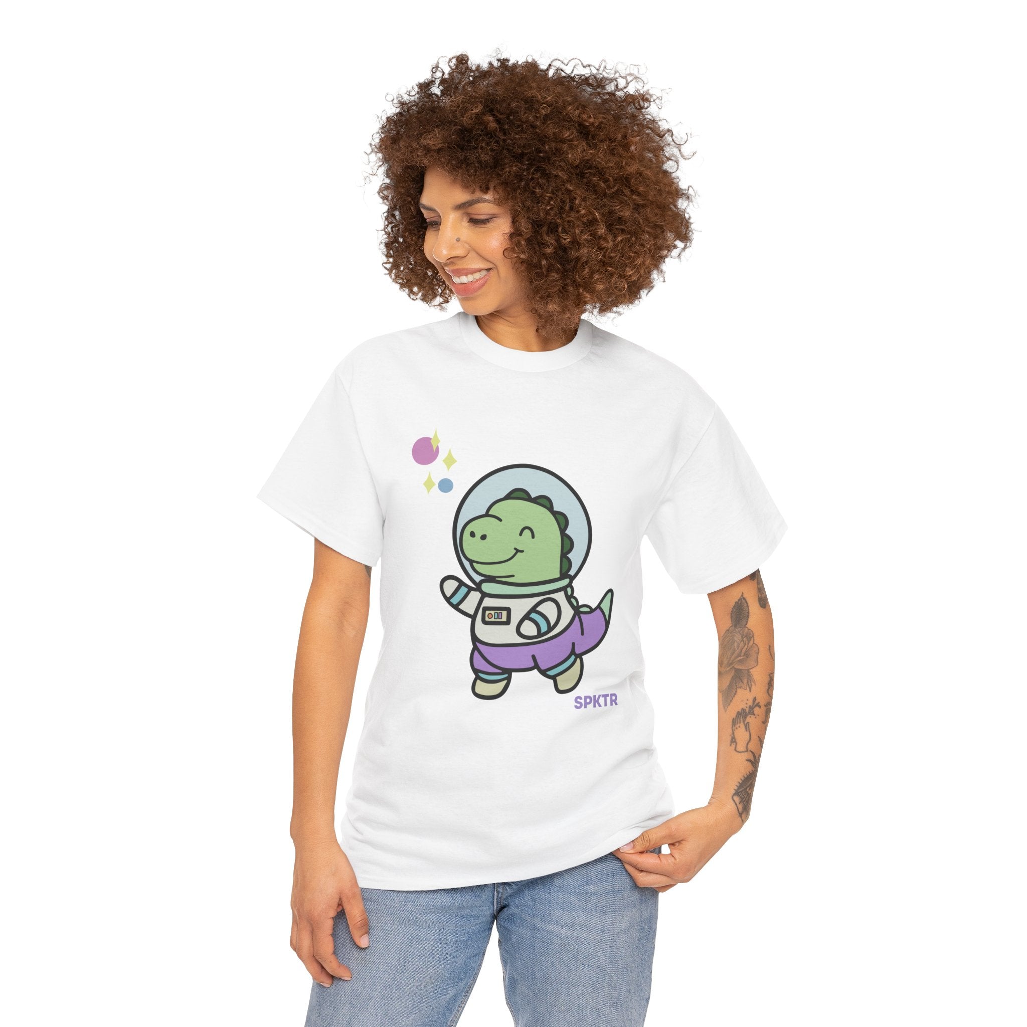 Charcoal T-shirt featuring Astronauta, a smiling Teeny-Rex dinosaur floating through space.