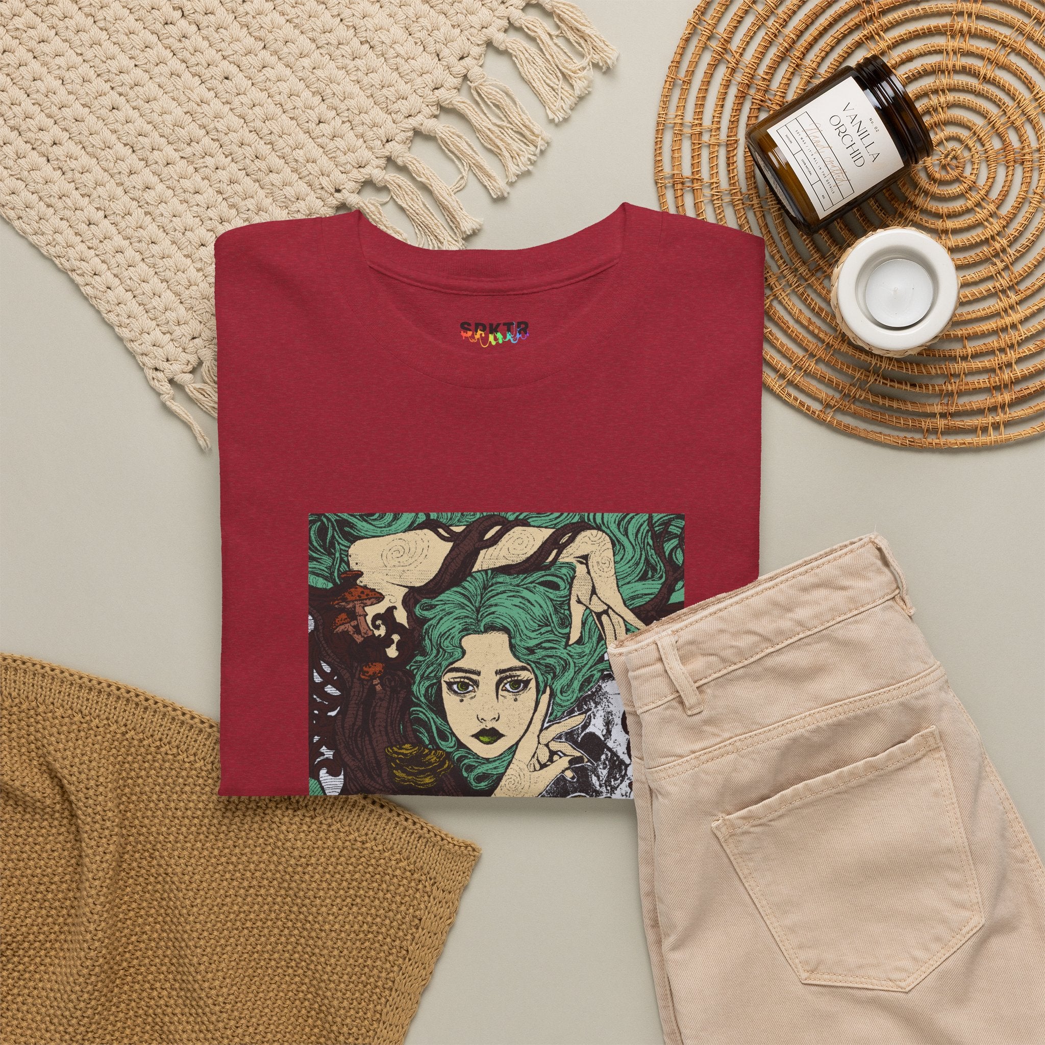 Aquela que Germina na Morte | SPKTR T-Shirt